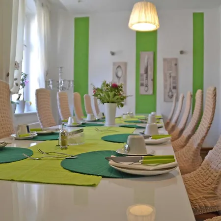 Zur Neisse Πανσιόν Guben